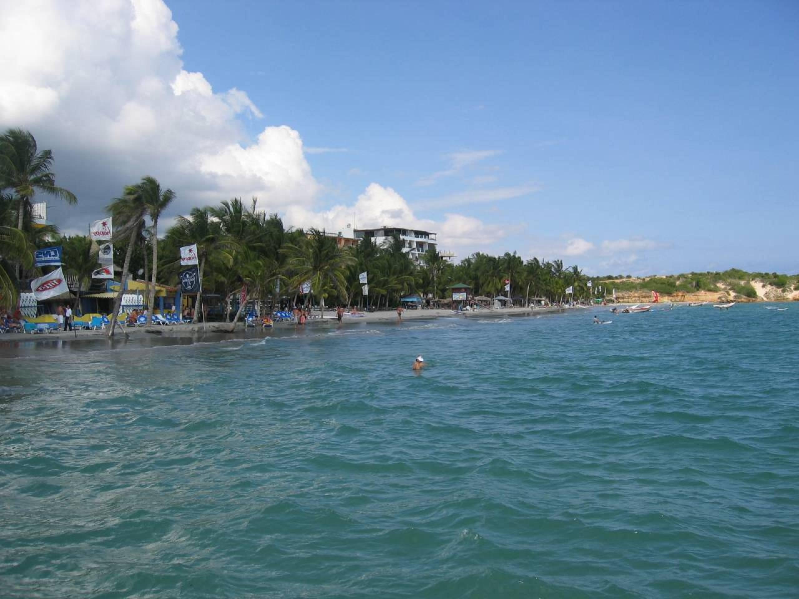 Playa El Yaque image-5